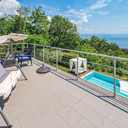 Lina Case de vacanță Opatija